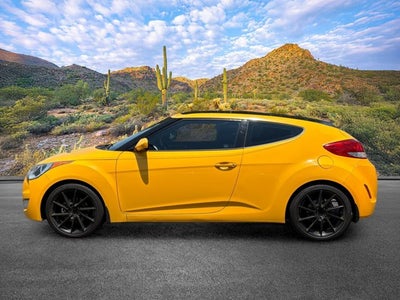 2013 Hyundai Veloster w/Black Int