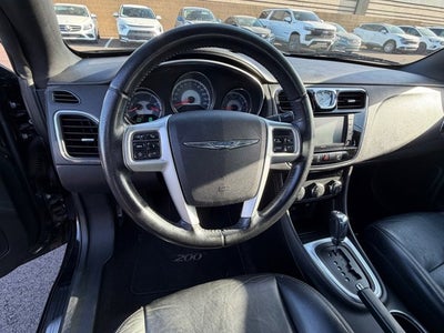 2011 Chrysler 200 Limited