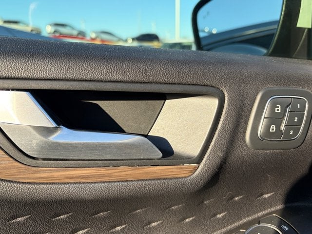 2020 Ford Escape Titanium Hybrid