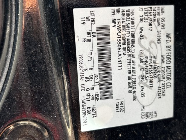 2006 Ford Expedition Base