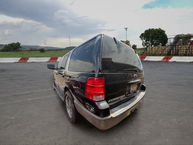 2006 Ford Expedition Base