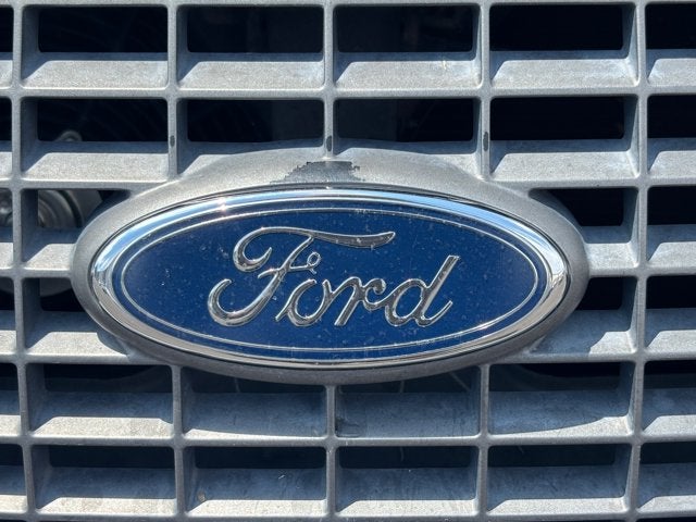 2006 Ford Expedition Base