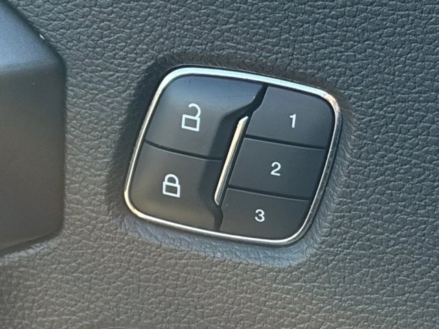 2016 Ford F-150 Base
