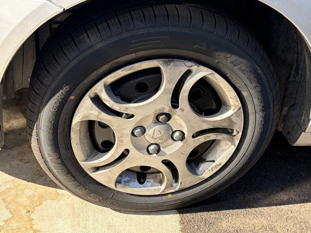 2003 Saturn Ion ION 2