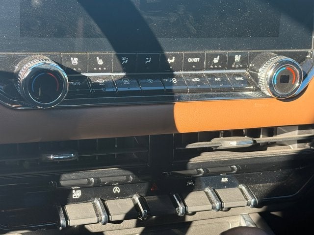 2023 GMC Canyon 4WD AT4