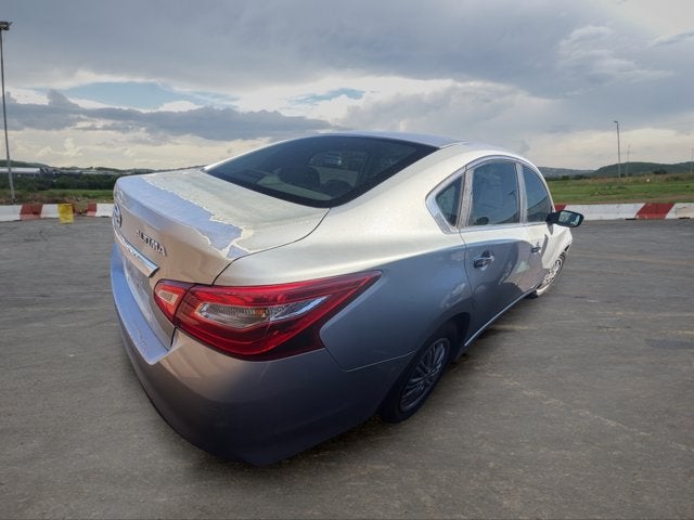 2016 Nissan Altima Base