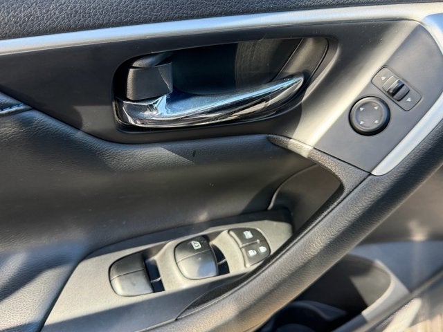 2016 Nissan Altima 2.5 SR