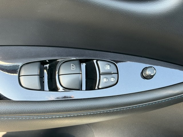 2021 Nissan LEAF SL PLUS