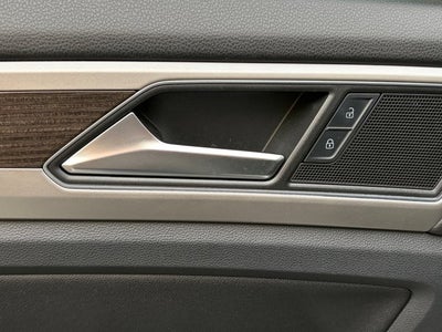 2019 Volkswagen Atlas 3.6L V6 SE w/Technology R-Line