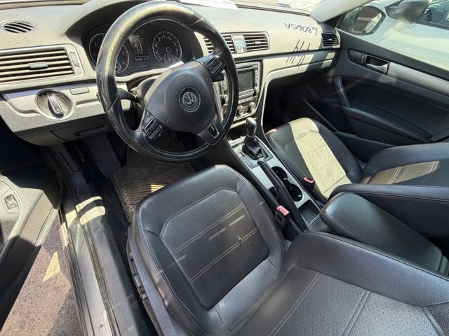 2014 Volkswagen Passat Base