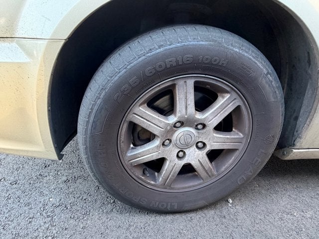 2011 Chrysler Town & Country Touring