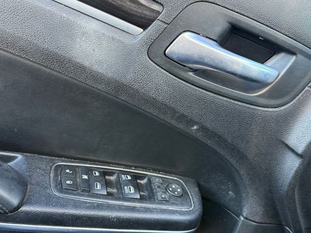 2015 Chrysler 300 Limited