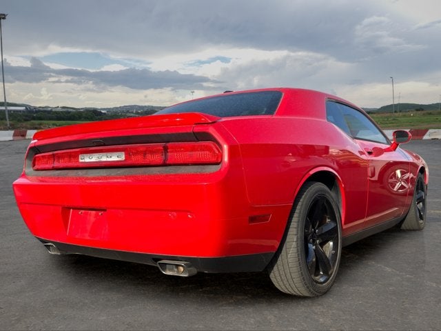 2014 Dodge Challenger SXT Plus