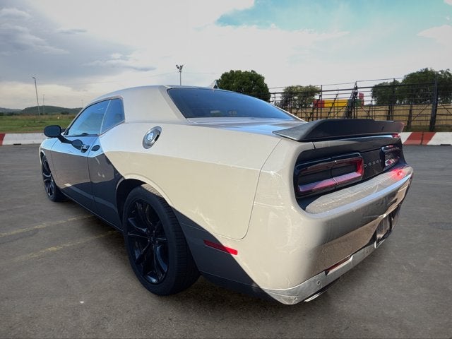 2017 Dodge Challenger SXT Plus