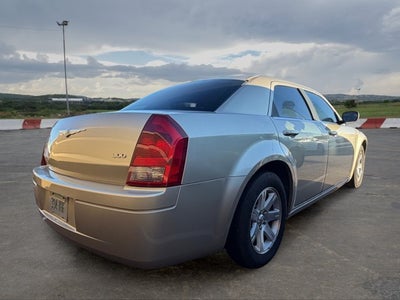 2006 Chrysler 300 BASE