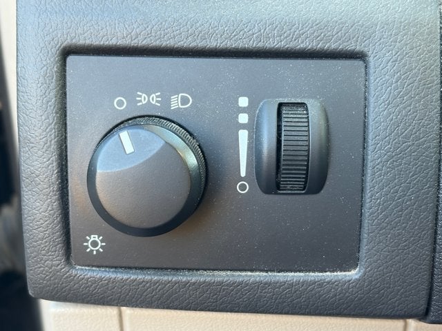 2006 Chrysler 300 BASE