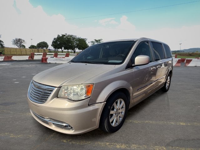 2013 Chrysler Town & Country Touring
