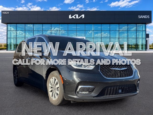 2022 Chrysler Pacifica Hybrid Touring L