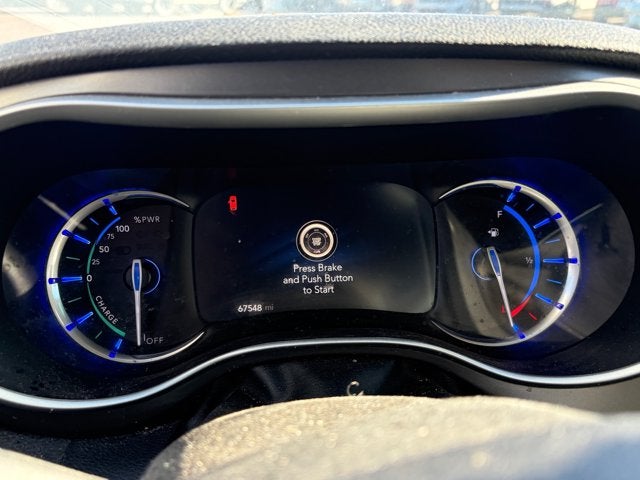 2022 Chrysler Pacifica Hybrid Touring L