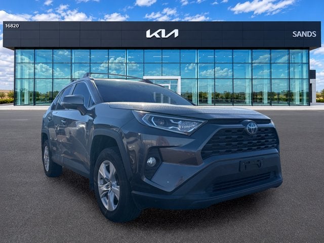 2020 Toyota RAV4 Hybrid XLE