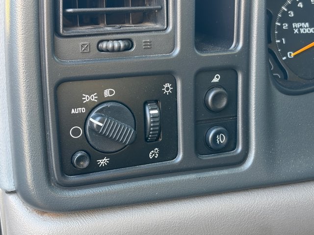 2005 Chevrolet Avalanche LS