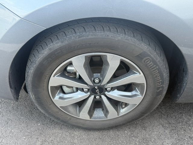 2022 Kia Rio 5-Door S