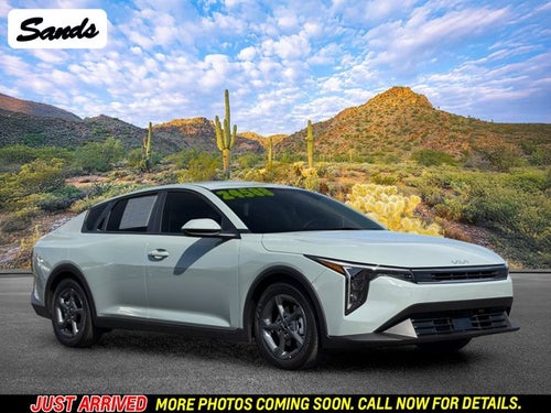 2025 Kia K4 LXS