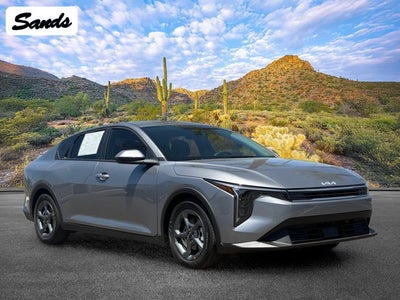 2025 Kia K4 LXS