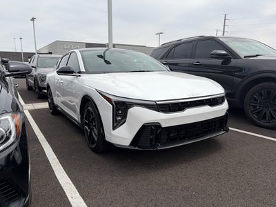 2025 Kia K4 GT-Line