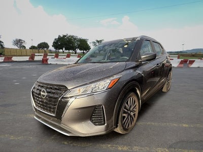 2022 Nissan Kicks SV