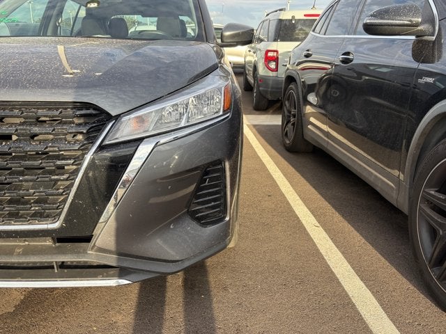 2022 Nissan Kicks SV