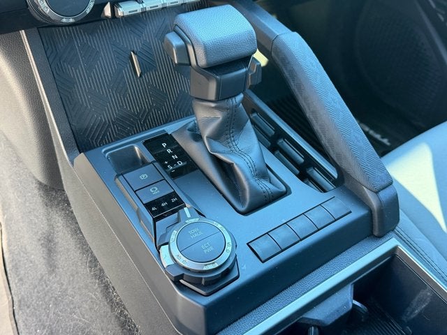 2025 Toyota Tacoma 4WD SR5