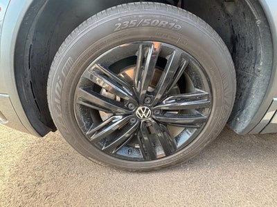 2022 Volkswagen Tiguan SE R-Line Black