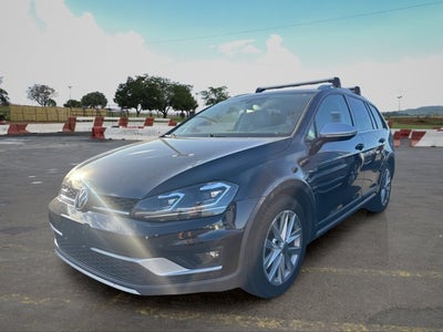 2017 Volkswagen Golf Alltrack Base
