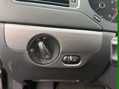 2013 Volkswagen Jetta Base