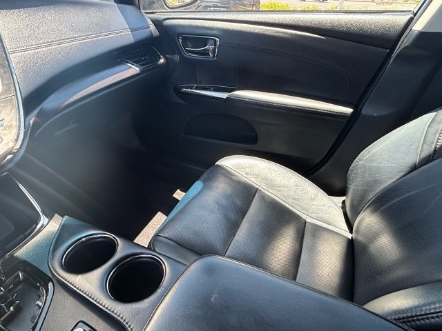 2016 Toyota Avalon Base