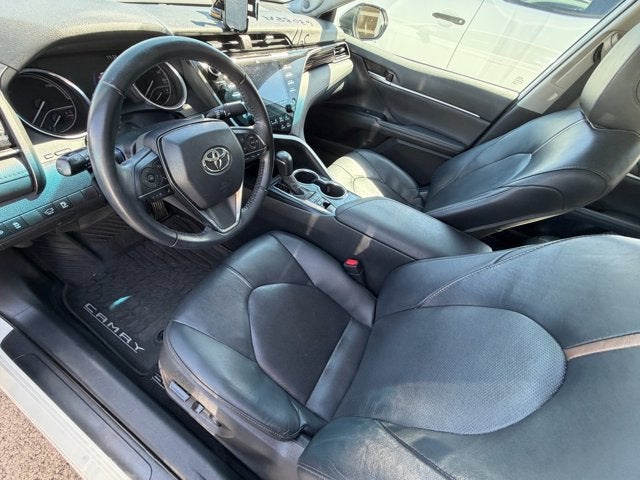 2020 Toyota Camry Hybrid XLE