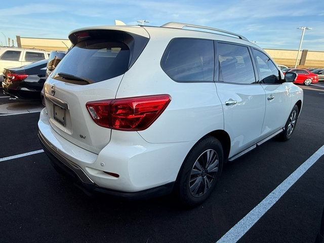 2020 Nissan Pathfinder SV