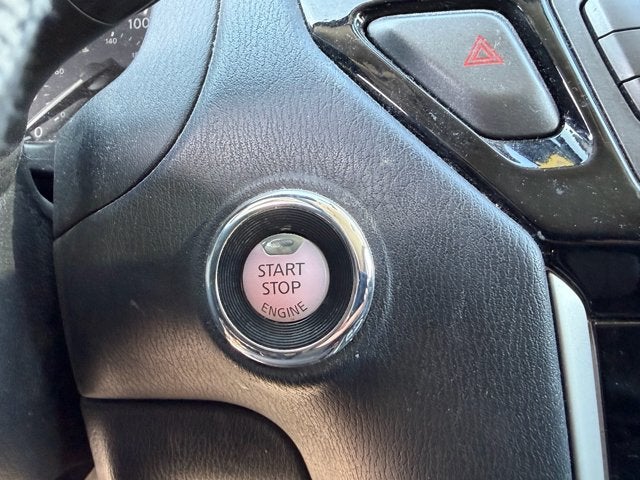 2018 Nissan Pathfinder SV