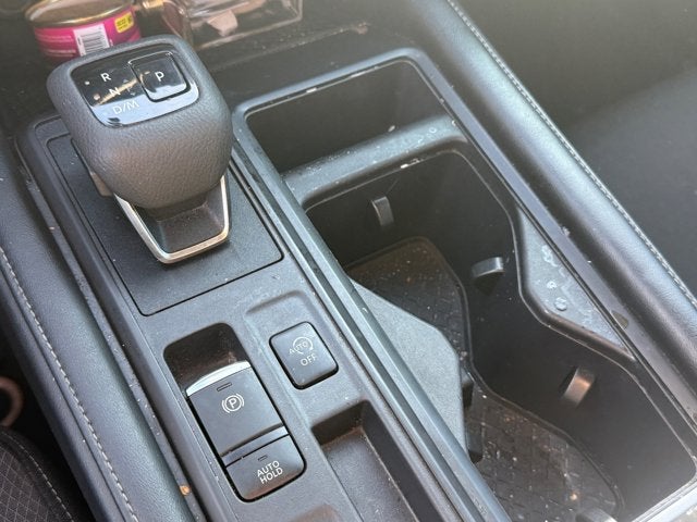 2023 Nissan Pathfinder S