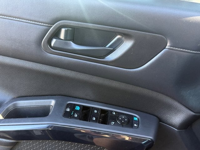 2023 Nissan Pathfinder S