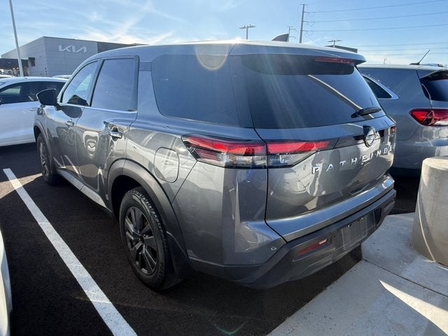 2023 Nissan Pathfinder S