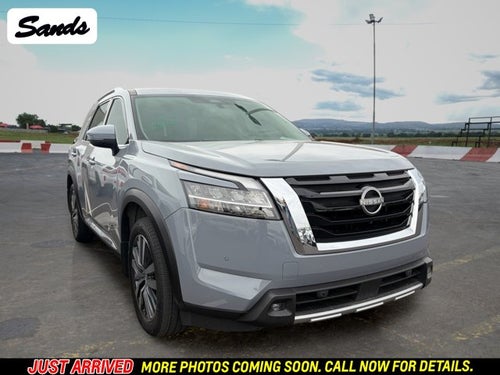 2022 Nissan Pathfinder Platinum