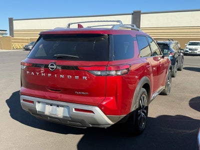 2023 Nissan Pathfinder Platinum