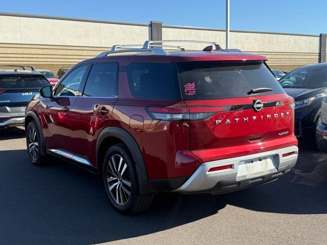 2023 Nissan Pathfinder Platinum