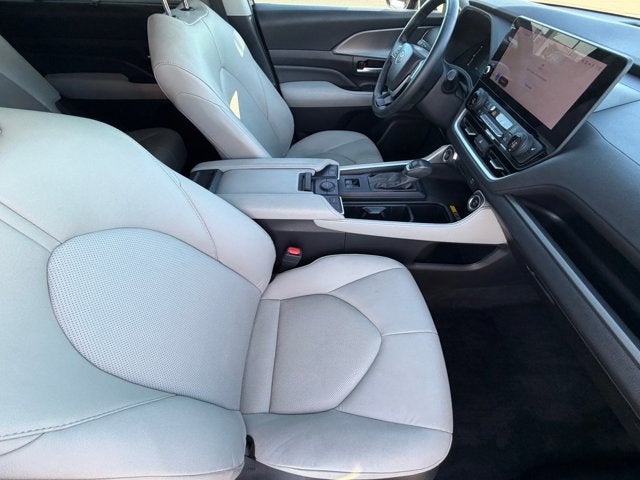 2024 Toyota Grand Highlander Base