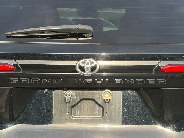2024 Toyota Grand Highlander Base