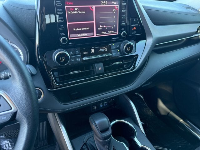 2022 Toyota Highlander L