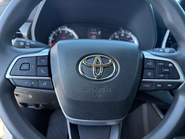 2022 Toyota Highlander L