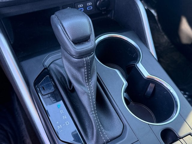 2022 Toyota Highlander L